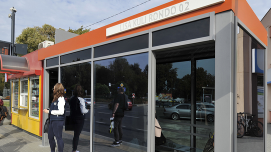 Przystankowa rewolucja w Chełmie. Jedne zielone, drugie grzeją lub chłodzą