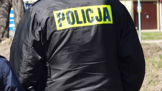 Przyszedł na kawę, a potem zaatakował kobietę i ukradł sprzęt