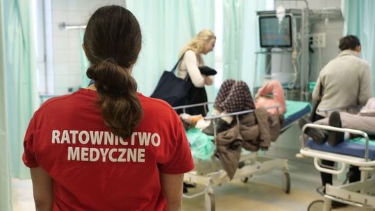 Przyszedł na SOR, wyprowadzili go na przystanek. "Pacjent jest nam znany"