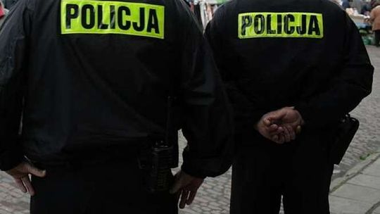 Przyszedł ze świątecznymi prezentami i okradł 80-latka