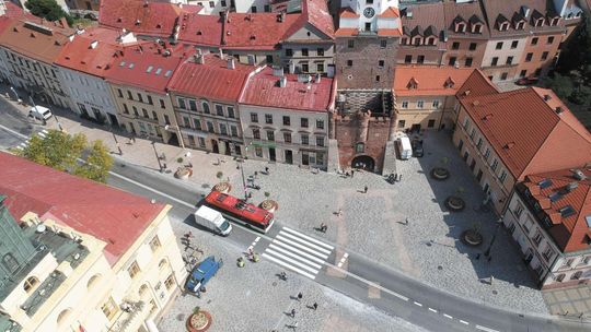 Przywrócono normalny ruch koło Bramy Krakowskiej
