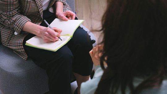 Psycholog online - czym jest psychoterapia zdalna i kiedy może być przydatna?