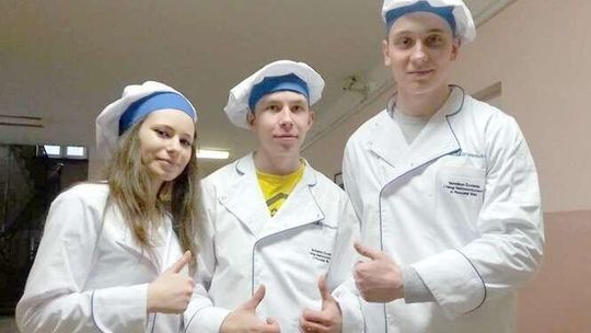 Pszczela Wola: Lekcje robienia pizzy u Włochów 