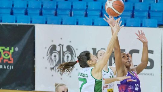 "Pszczółki" przegrały w słabym stylu decydujący mecz z Bydgoszczą i zakończyły sezon