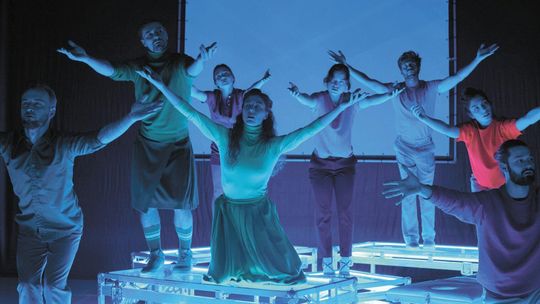 Publiczność zrywała się z okrzykami. Międzynarodowe Spotkania Teatrów Tańca