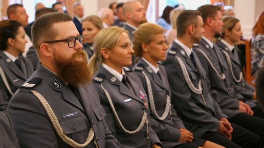 Puławscy policjanci świętowali w pałacu. Awanse i wyróżnienia