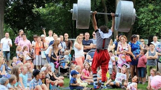 Puławy: 50 lat Biblioteki Miejskiej w Domku Greckim