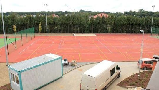 Puławy: Boiska są już gotowe, parking budują 