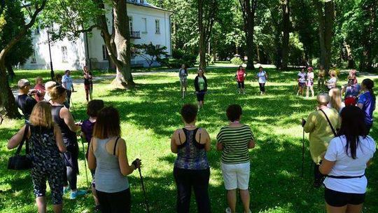 Puławy: Kijki i fitness. Trenuj w grupie