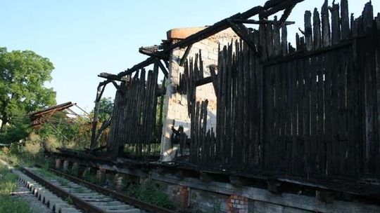 Puławy. Kto jest właścicielem spalonych magazynów? Stwarzają zagrożenie