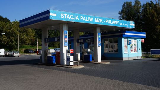 Puławy: Mało pracowników, tankujemy krócej
