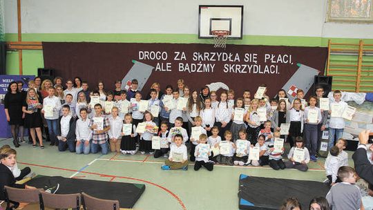 Puławy: Młodzi poeci o lotnictwie