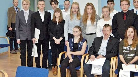 Puławy. Młodzież wzięła władzę. Oto nowi radni