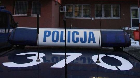 Puławy: Napadli, pobili i zabrali e-papierosy