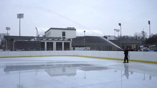 Puławy nie czekają na Mikołajki. Lodowisko otworzą wcześniej