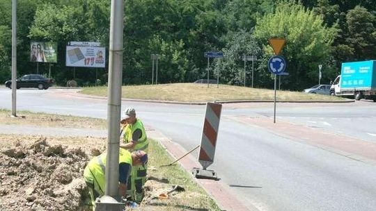 Puławy: Oświetlą rondo turbinowe
