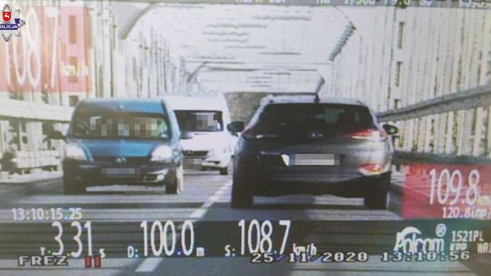 Puławy: Pędził starym mostem, stracił prawo jazdy