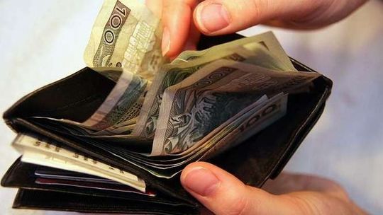 Puławy: Po blokach krążą oszuści