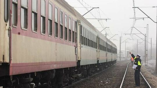 Puławy: Pociąg śmiertelnie potrącił mężczyznę 