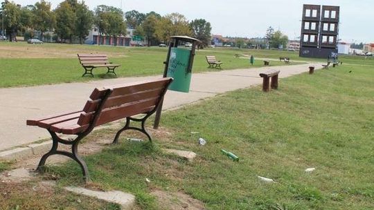 Puławy: Poszukiwania pieniędzy na błonia