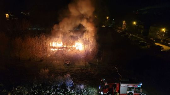 Puławy: Pożar pustostanu. To mogło być podpalenie