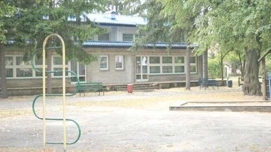 Puławy. Przeniosą przedszkole do szkoły? Rodzice protestują