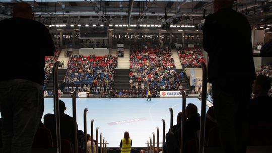 Puławy: Radni czekają na odtajnienie umowy ze sponsorem nowej hali