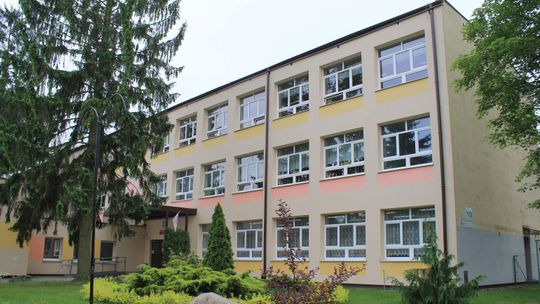 Puławy: Rodzice piszą skargę na dyrektor szkoły