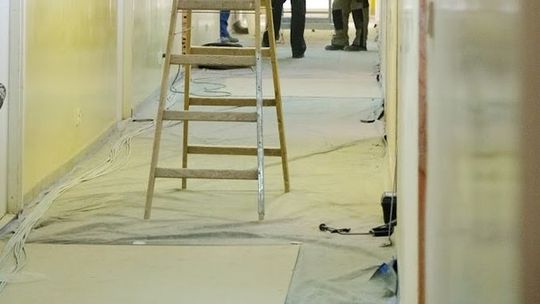 Puławy: Spadł z drabiny, był pijany