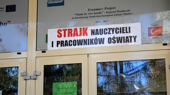 Puławy: Uczniowie staną po stronie protestujących nauczycieli
