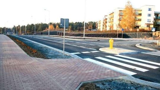 Puławy: Ulica Ceglana już skończona. Nowa droga czeka na odbiór