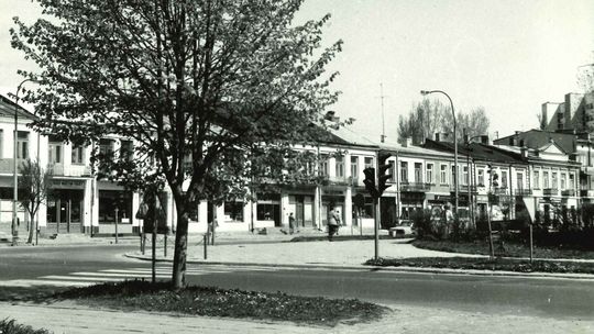 Puławy za dawnych lat. Tak wyglądało miasto w latach 80. XX wieku
