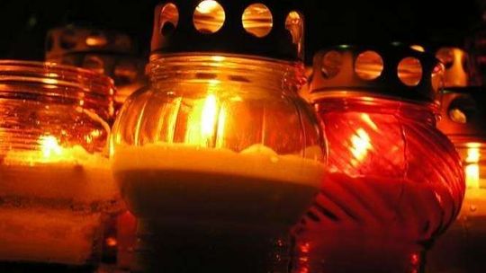 Puławy: Zapal znicz zapomnianym i zasłużonym