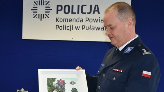 Puławy. Zastępca komendanta policji żegna się z mundurem