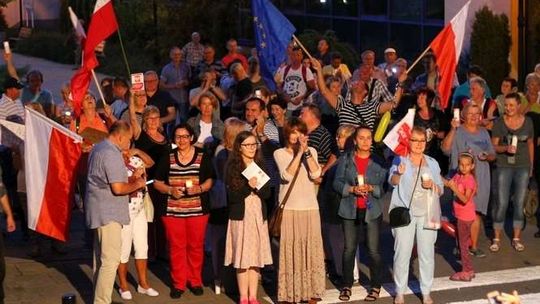 Puławy: Znów demonstrowali przed sądem, dziś kolejna pikieta