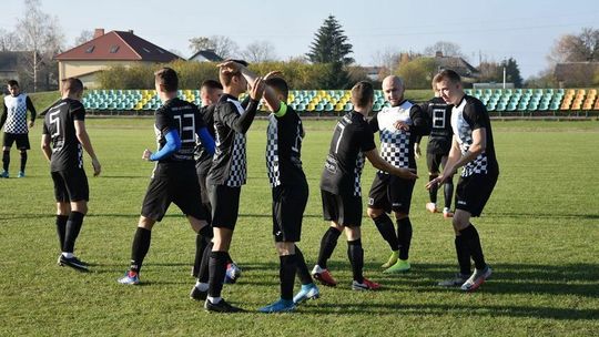 Punkty zostały w rodzinie. Wyniki Keeza bialskiej klasy okręgowej