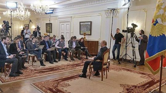"Putin nie przetrwa konfrontacji z Zachodem"