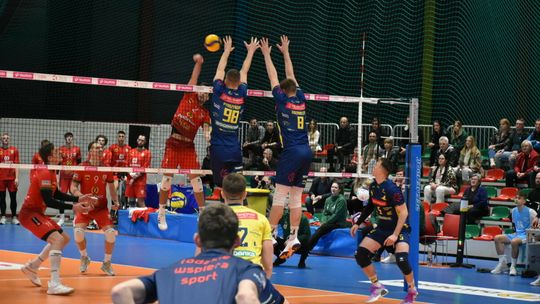 PZL Leonardo Avia z Lechią dwa razy na minus