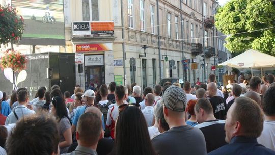 PZPN zamknął stadion Motoru, ale kibice znaleźli sposób
