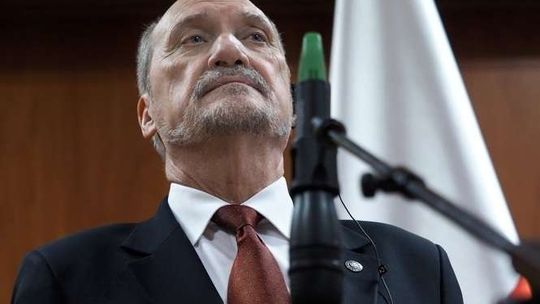 Radio Zet: Macierewicz i Szyszko odejdą z rządu