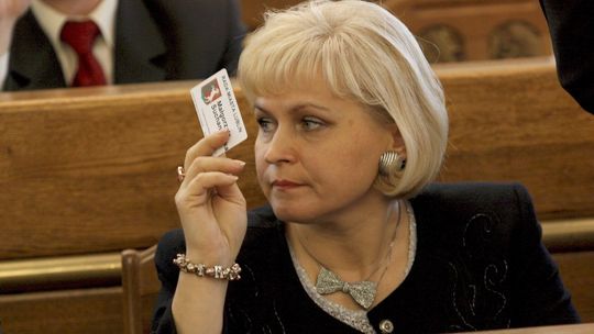 Radna PiS chce więcej młodych urzędników w ratuszu