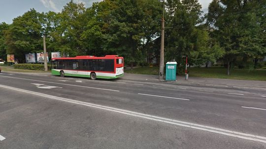 Radna prosi o przebudowanie przystanku przy ulicy Zana