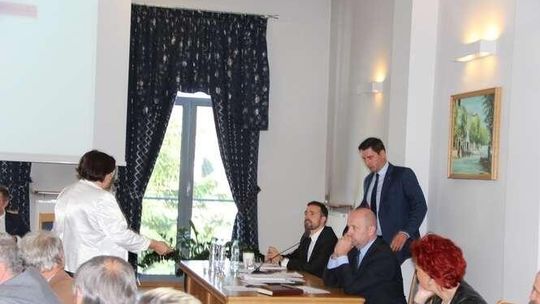 Radna straciła darmowe przejazdy, oskarża o to prezydenta. Dostała od niego bilety