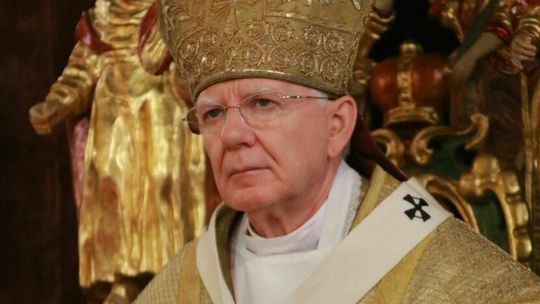 Radni już nie chcą bronić arcybiskupa Jędraszewskiego. Wolą unijną kasę