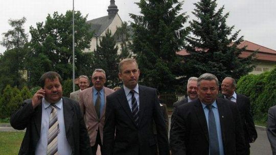 Radni namawiali Napieralskiego do złagodzenia antyklerykalizmu