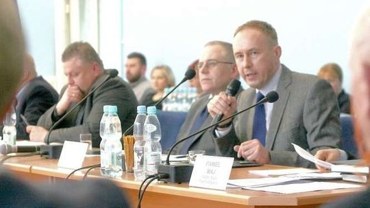 Radni nie chcą już się pocić. Myślą o klimatyzacji w sali obrad