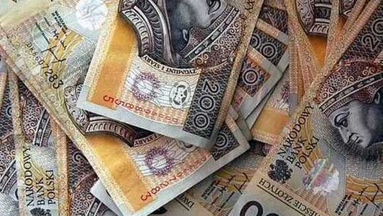  Radni obcięli stypendia dla wybitnych uczniów