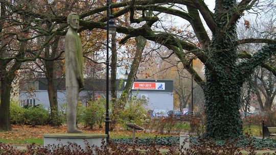 Radni obronili Waryńskiego. Socjalista zostaje w Puławach