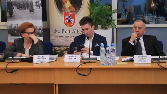 Radni Pawła Maja i PiS dogadali się. Podzielili się władzą w komisjach Rady Miasta Puławy