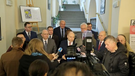 Radni PiS pytają o aferę korupcyjną. Fulara: CBA wiele razy się myliło